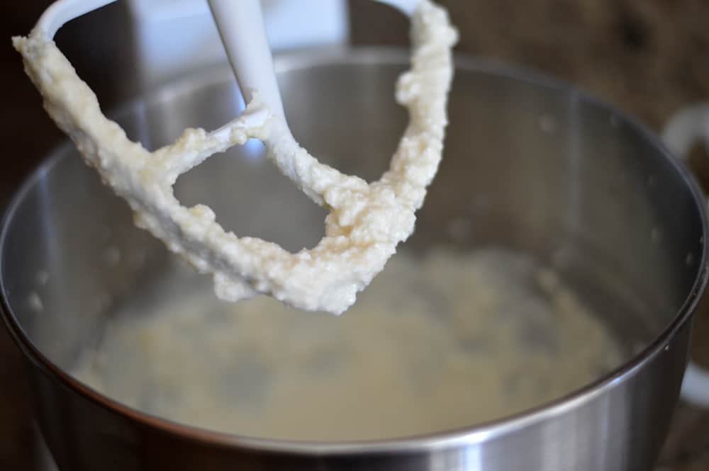 Curdled mixing paddle