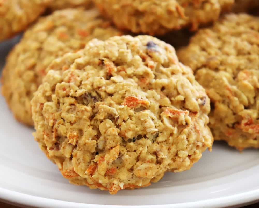 Baked Vegan Carrot Cake Oatmeal Cookies