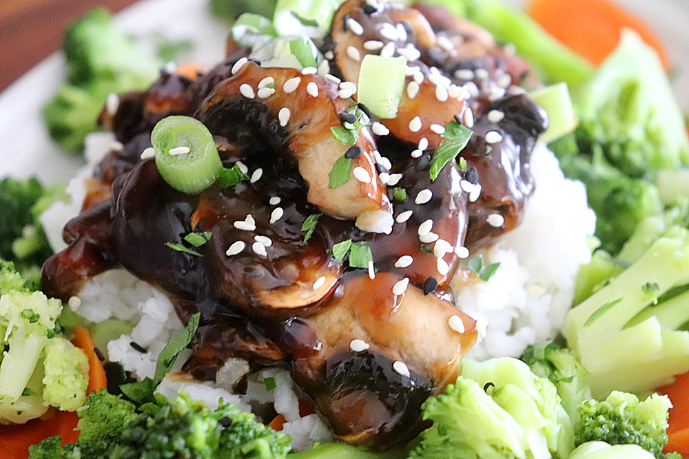 close up of Easy Vegan Teriyaki Mushrooms