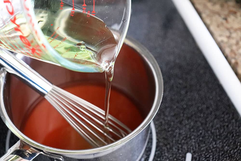 Adding oil to red wine vinegar