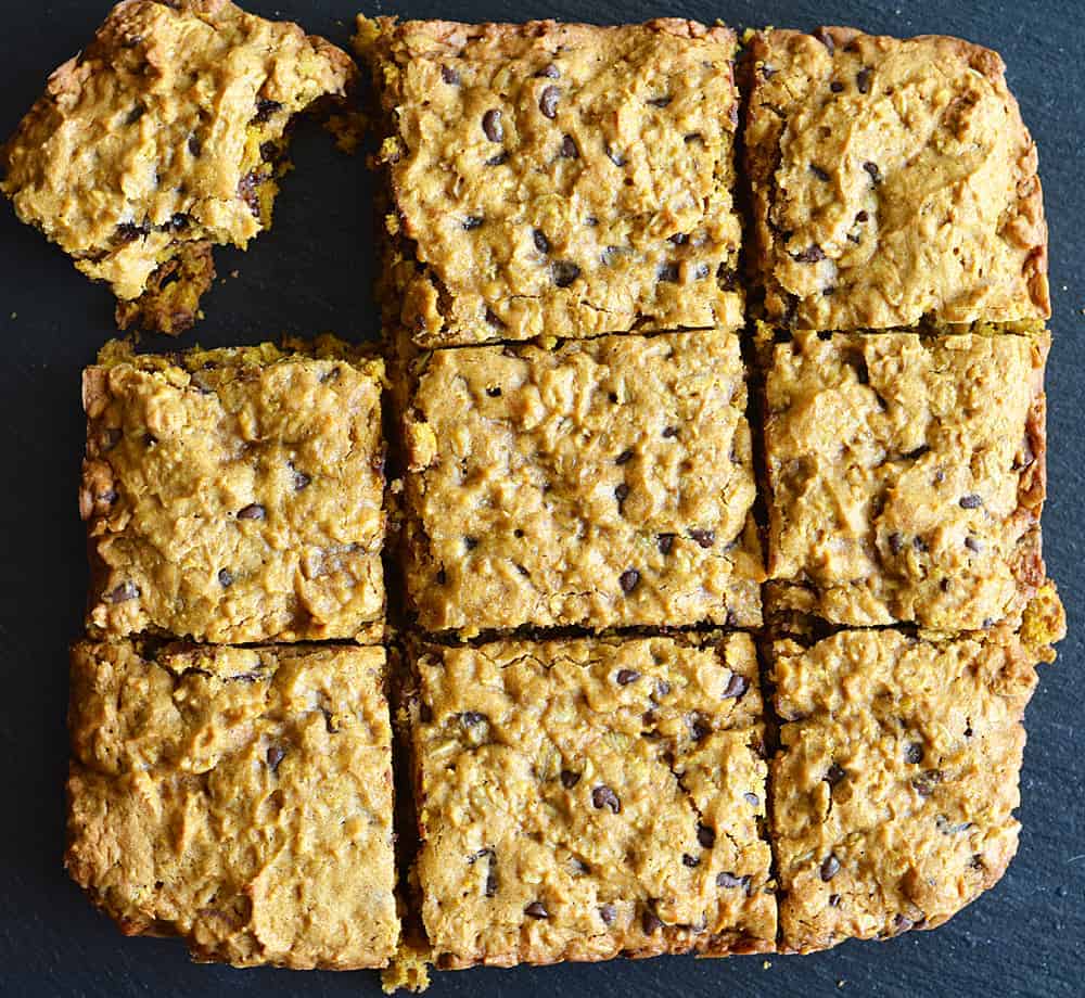 Vegan Pumpkin Chocolate Chip Oatmeal Bars