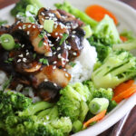 Easy Vegan Teriyaki Mushrooms plated