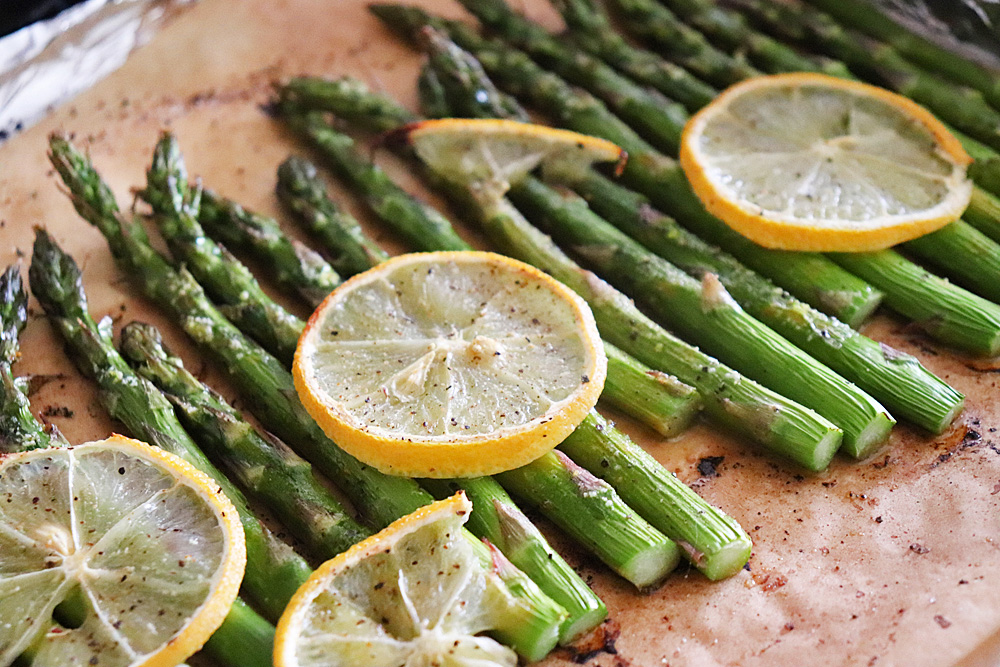 Roasted Easy Lemon Pepper Asparagus Recipe