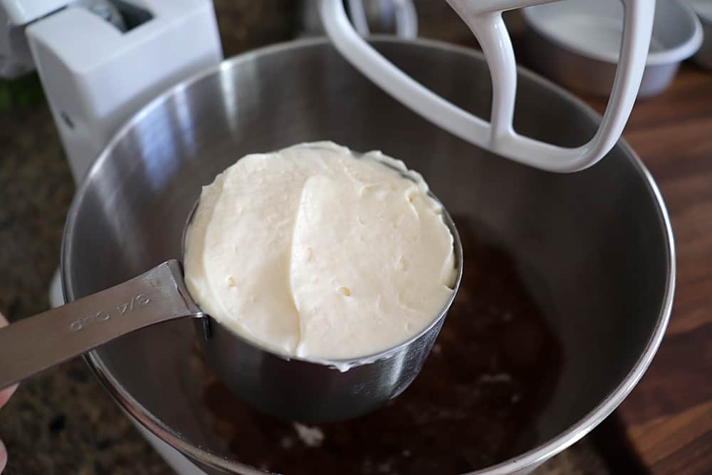 Adding vegan mayonnaise 