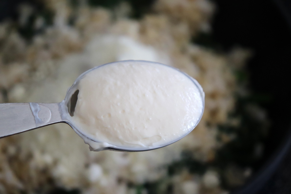 Adding vegan mayonnaise as a binder