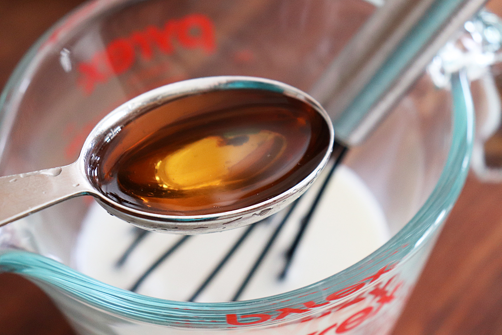 Combining Vinegar and Almond Milk to make a vegan buttermilk