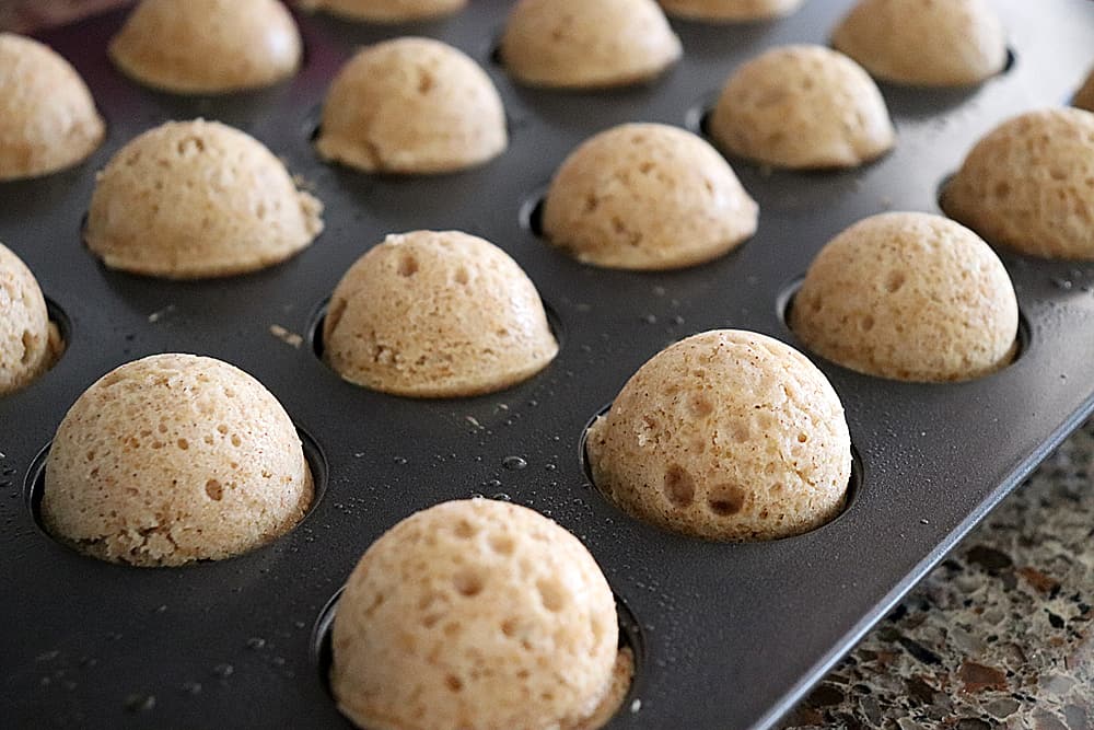 Baked Baked Apple Cider Doughnut Holes