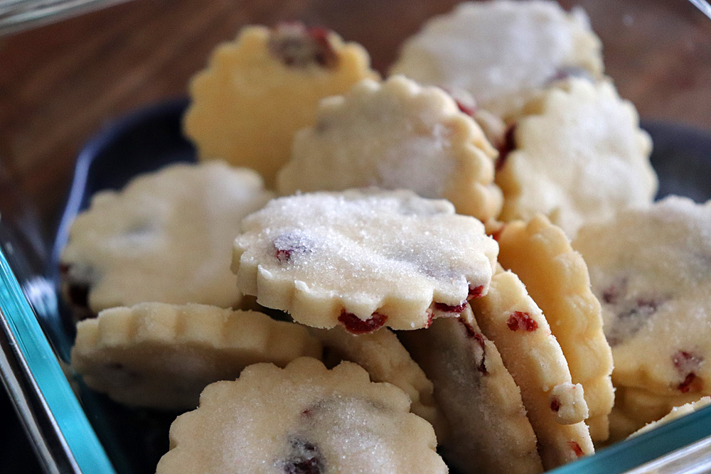 Easy Cranberry Shortbread Cookies