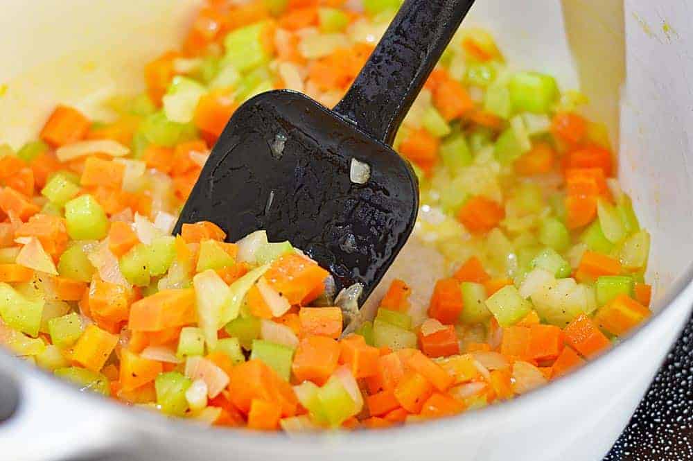 Easy Vegan Wild Rice and Mushroom Soup