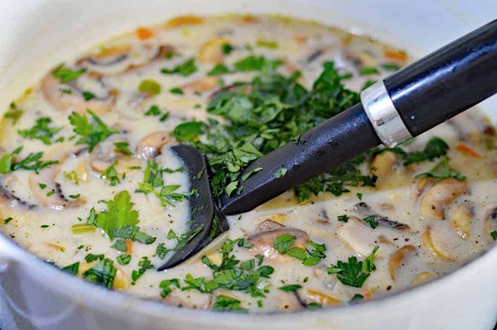 Easy Vegan Wild Rice and Mushroom Soup